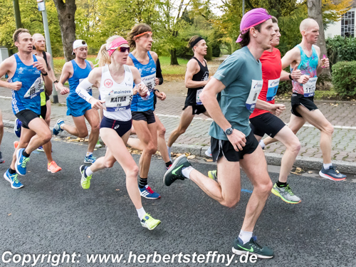 Katharina Heinig beim Kilometer 27