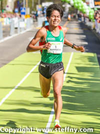 Yuki Kawauchi bumte sich nochmals auf und erkmpfte sich auf den zweiten Platz